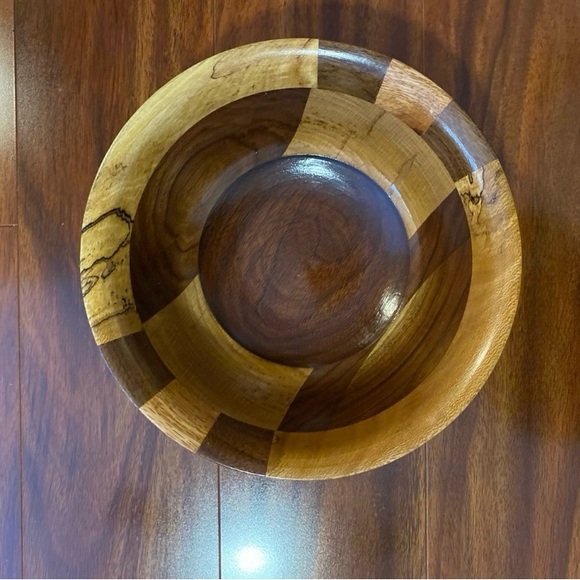 Beautiful Handcrafted Wooden Bowl 4” - Picture 2 of 7